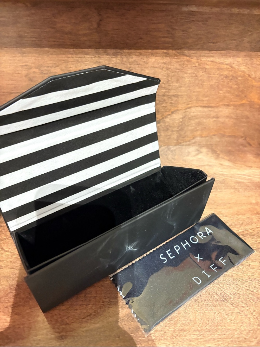 SEPHORA x DIFF Eyewear Black Square Sunglasses Limited Edition - Picture 10 of 10